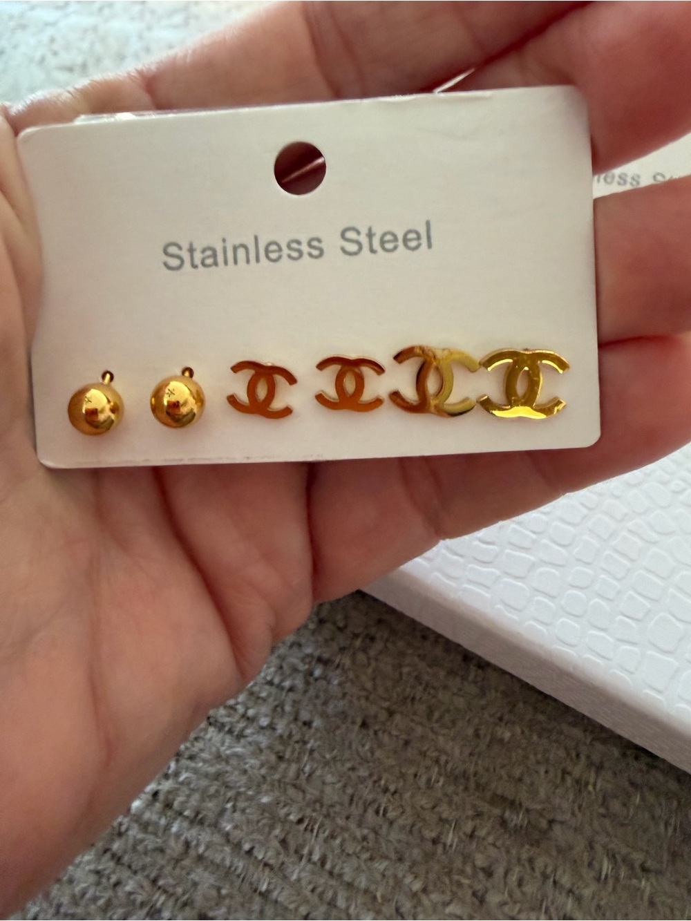 One gold & one silver tone set of post earrings, stainless steel (6 pc per set) - Picture 6 of 7